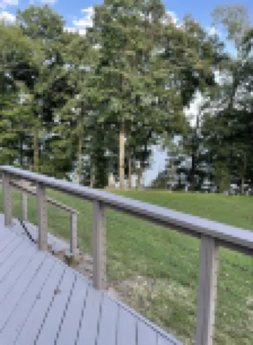 Beautiful  waterfront home on KY lake!