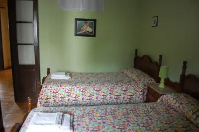 La Panera Blanca, a place with views. Hotels near Río de la Ría