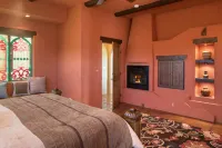 Hacienda de los Arbolitos - *HOT TUB* and Peace