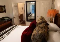 Eagle Creek Ranch in Downtown Los Alamos