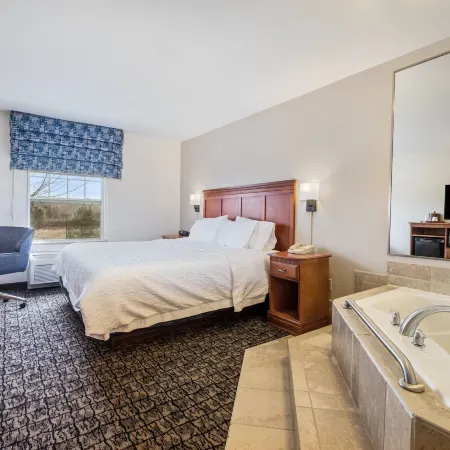 Hampton Inn & Suites Rockland