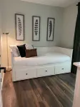 Cozy 3 Bedroom Chalet with Hot Tub - Chalets