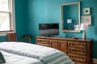 Luxury Apartment in Scranton's Hill Section!