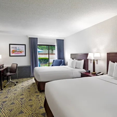 DoubleTree by Hilton Washington Meadow Lands Casino Area