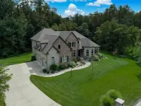 New!! Luxury Throughout. Sleeps 12. Just 5 Miles to ND. Theater. Bar. Hot Tub. Hotels in 