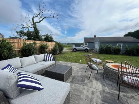 Stones Throw Waterfront