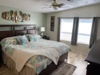 Waterfront: Jacuzzi, SUP, Kayaks, Big H2O Mat, Fun Room, Ping Pong, Dock & Canoe