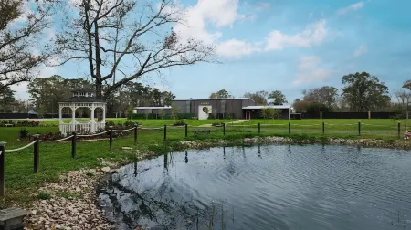 1 Bed/Bath House Rental at Astros in Sunset, LA. EXT 11 I-49