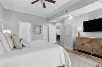 Spacious Luxury! 3 Bed/3 Bath Gulf-Front Condo with Infinity Pool