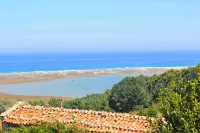 Unique oceanfront retreat with fantastic views of the wild natural space