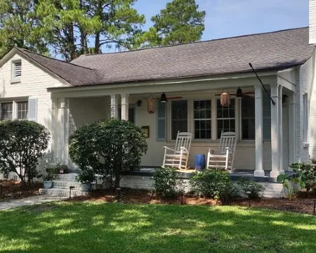 Cozy Cottage in Historic Willowbank Hotels in Georgetown
