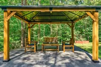 Private Hot Tub - Winter Woodland Setting - Charming Cabin - No Scary Roads - Alppimaja