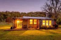 Historic Miners Cottage on Howqua River