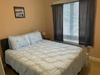 Lovely condo right beside Acadia