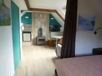 The "House of the Horses": modern accommodation in an old farmhouse with character. Hotels in Plumeliau-Bieuzy