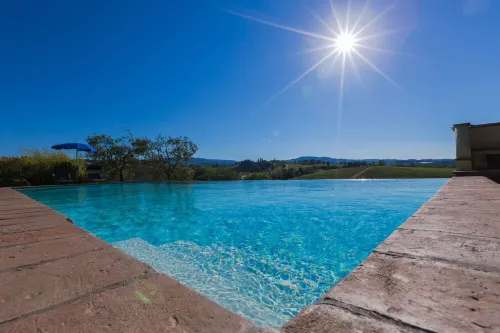 San Gimignano villa with pool, 5 rooms en suite, A/C, wi-fi, panoramic view - Villas