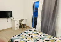 Maison Neuve Avec Piscine 10 min de Perigueux Hôtels à proximité de : Le Palio