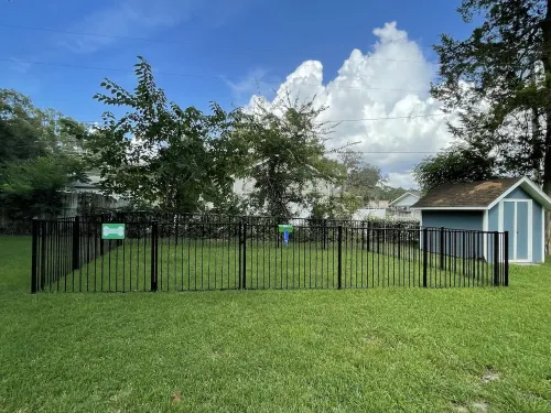 Pet friendly 2-bdrm home minutes from downtown