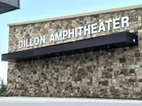 Stylish Mountain Condo w/Fireplace on Lake Dillon Отели в г. 
