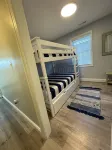 Water Views - 2 Min Walk to Beach - Custom Beach House - Balkon