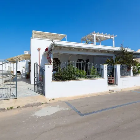 VILLA SEA SALENTO Отели в г. Пату