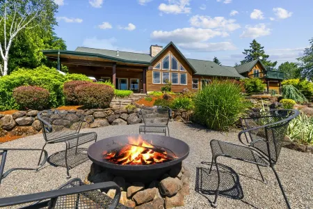 Views and Wineries Surround You On 15 Acres In This Wine Country Get Away