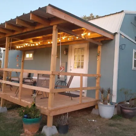 Quiet country cabin just 30 minutes from Austin Airport