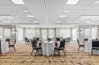 Hilton Garden Inn Syracuse - breakfast