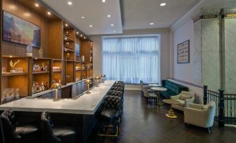 2. Hilton P..