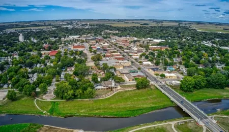 Guest Favorite! Spacious Loft Overlooking NC Transportation Museum