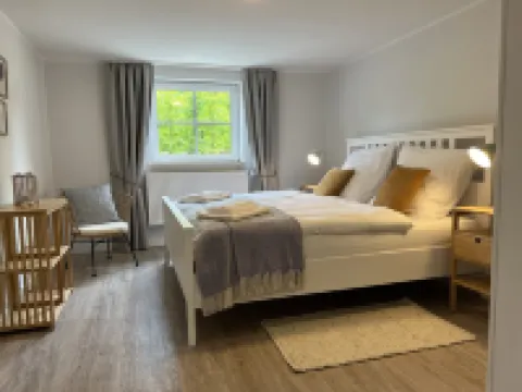 Ferienwohnung mit Weitläufigen, Parkähnlichen Garten, Pavillon und Bouleplatz Hotels in Bosau