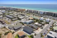 Cozy Condo minutes 5 minutes to the beach! Dedicated workspace with waterview Hotels near Adventure Marina