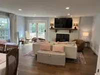 6-bdrm house, complete renovation, 1 mile from historic downtown, quilt museum
