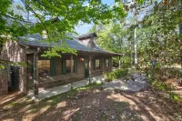 Water front Cabin on Lake Sam Rayburn with water access/views