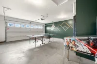 Clean & Quiet! Game Room, Near Freeway Access, Airport, Micron & More!