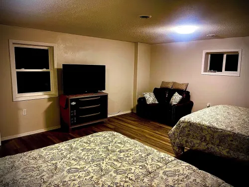 Newly Remodeled River Cabin close to Ft Leonard Wood