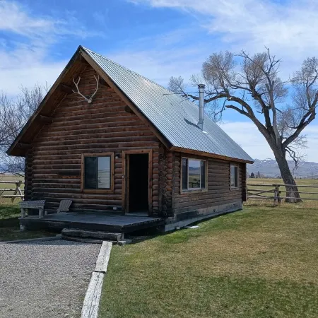 Nice little cabin just south of Dillon.