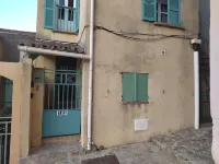 2-bedroom apartment 5 km from the beautiful beaches of Ile Rousse Hotels in Santa-Reparata-di-Balagna