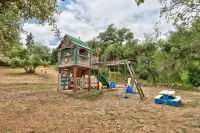 Amazing escape! Private pond+yard games+EV charger