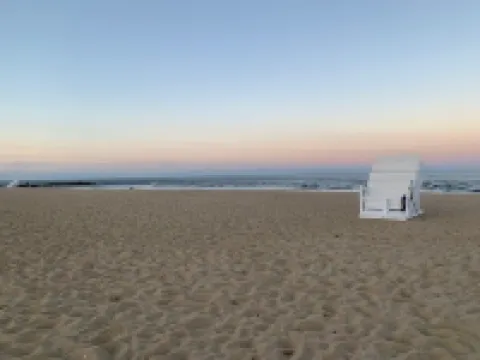 New-Belmar Shore House by the Sea!  1.5 Blocks to Beach with 6 Badges & Parking