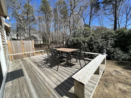 EASTHAM 3 bedroom getaway near National Seashore Отели в г. Истам