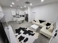 Modern Newly built 2-bedroom house minutes from downtown ParkHills