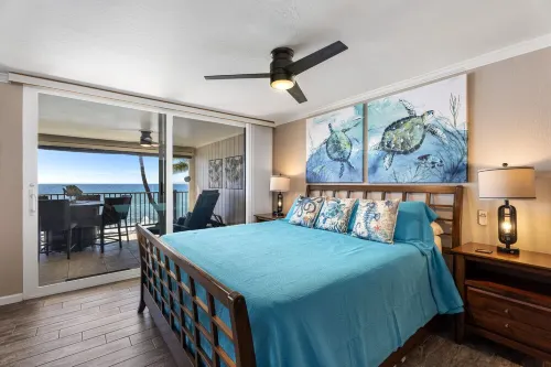 Fabulous Oceanfront Two Bedroom w/Huge Lanai & Central A/C!