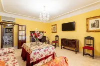 House Ludima in Fuentes de Andalucia, 40 min from Sevilla and 50 min of Cordoba Hotels in Comarca de Ecija