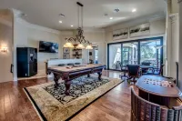 Gulf Access Canal - Heated Pool & 2 Spas - Theatre  - Rooftop Overlook Firepit - Luxury