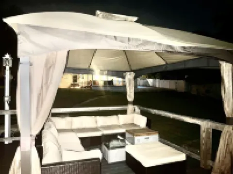 Palms Paradise. Pool. Waterfront. Near Space Coast Beaches.