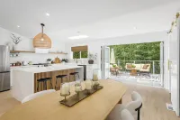 Modern Luxury Home by Russian River - Private Hot Tub, Office, EV Charger, Deck! Hotels in Forestville