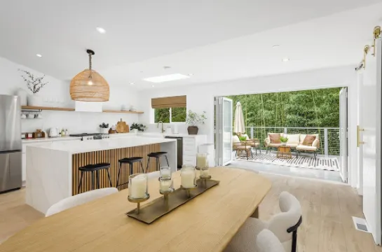 Modern Luxury Home by Russian River - Private Hot Tub, Office, EV Charger, Deck!