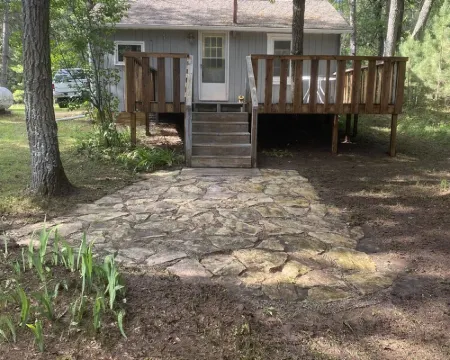 cabin centrally located near Crivitz WI 斯蒂芬森酒店