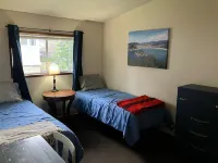 Cozy Apartment Blocks from Downtown Eugene